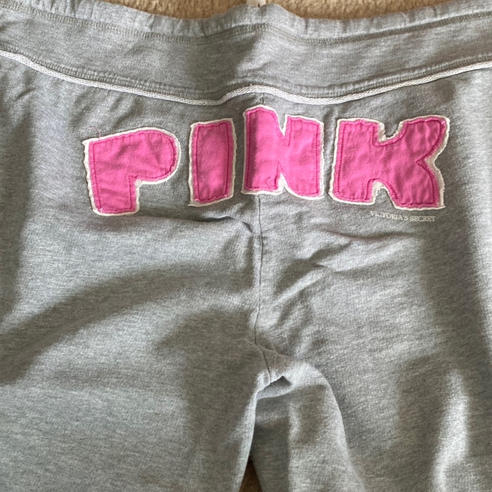 Vintage Victoria’s Secret Pink lounge capris